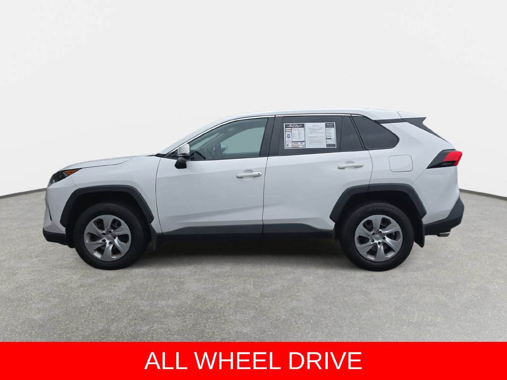 Used 2022 Toyota RAV4 LE AWD/4WD image 8