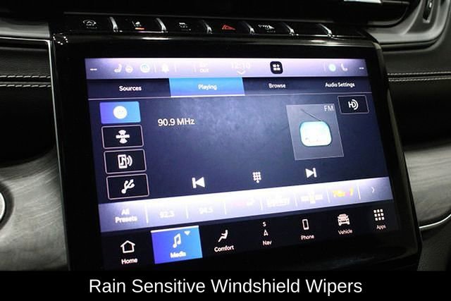 Used 2021 Jeep Grand Cherokee L Limited w/ Luxury Tech Group II image 34