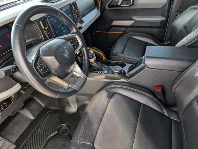 Used 2023 Ford Bronco Badlands image 10
