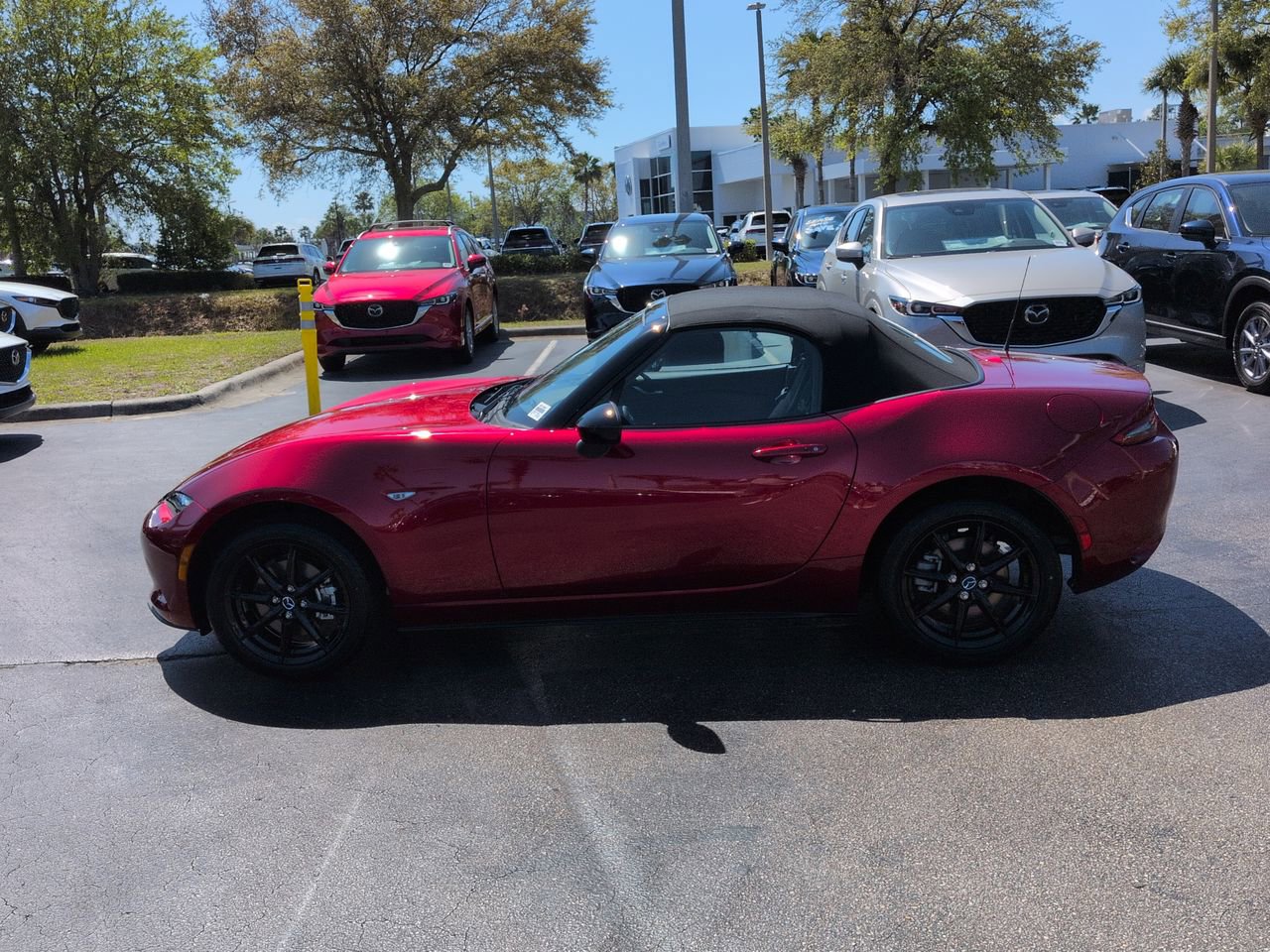 New 2026 MAZDA MX-5 Miata Sport w/ Interior Package RWD image 7