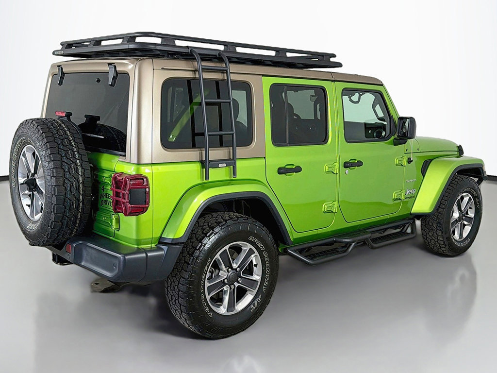 Used 2019 Jeep Wrangler Unlimited Sahara w/ Dual Top Group AWD/4WD image 13