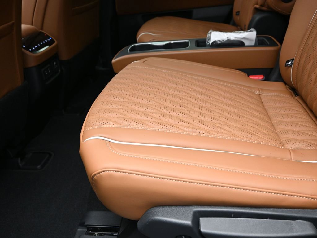 New 2026 INFINITI QX60 Autograph w/ Dark Cargo Package image 17