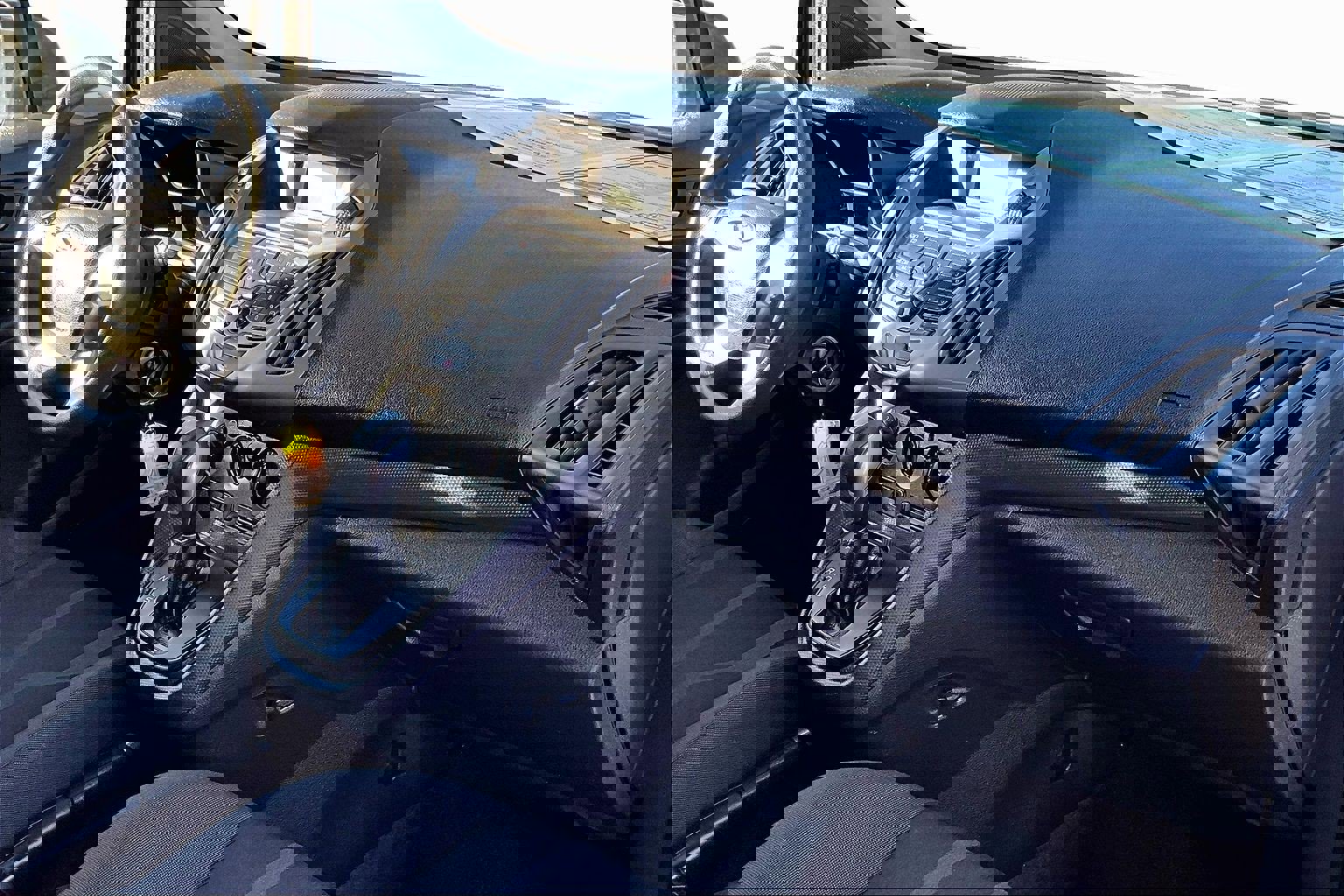 Used 2015 Ford Transit Connect XLT image 15