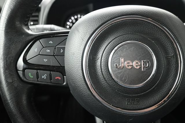 Used 2018 Jeep Renegade Altitude FWD image 25