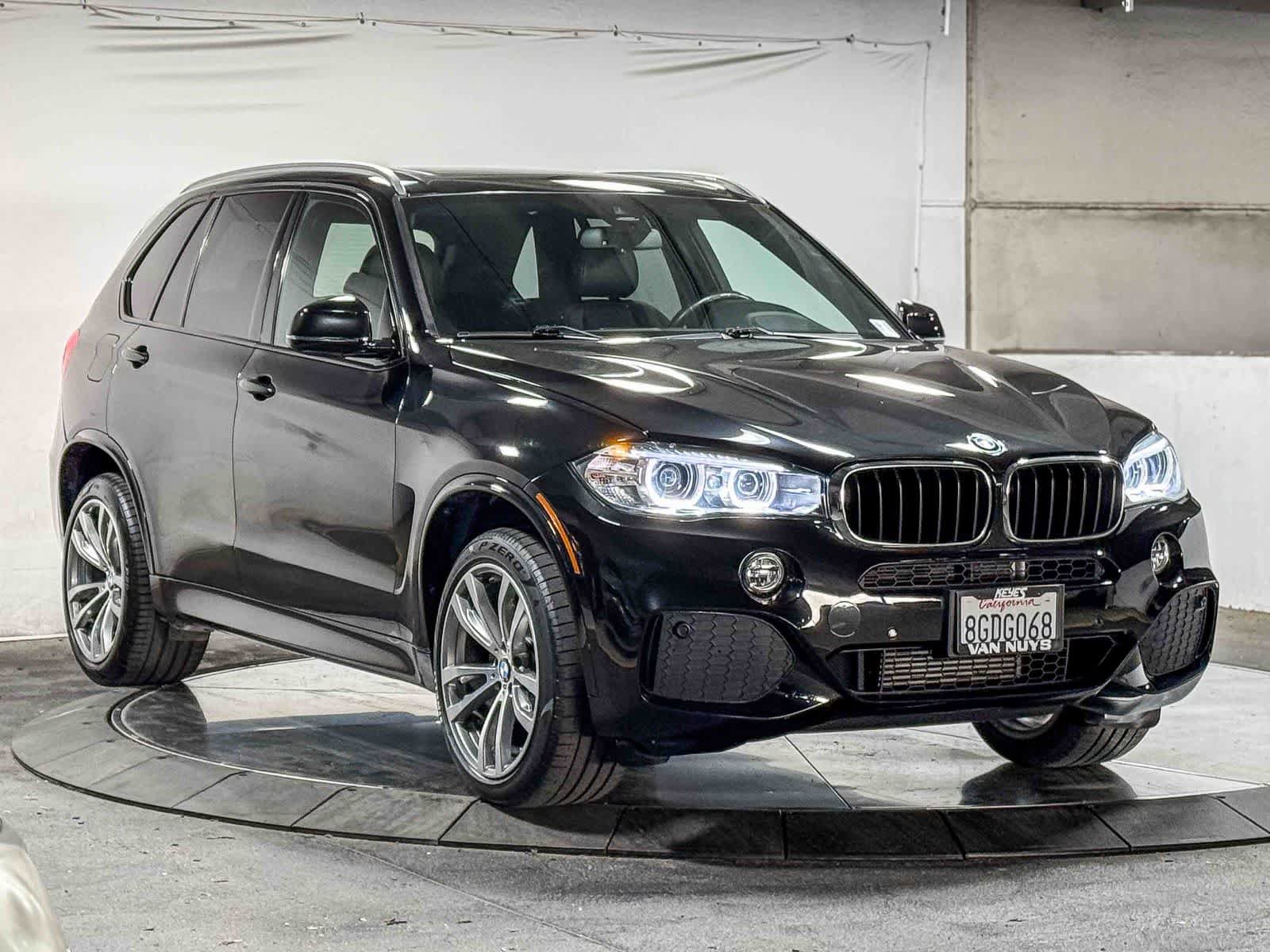 Used 2018 BMW X5 xDrive35i w/ M Sport Package AWD/4WD image 3