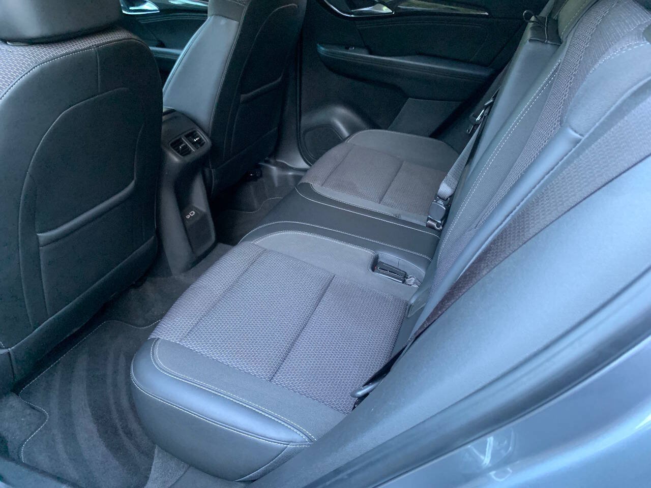 Used 2021 Buick Envision Preferred FWD image 16