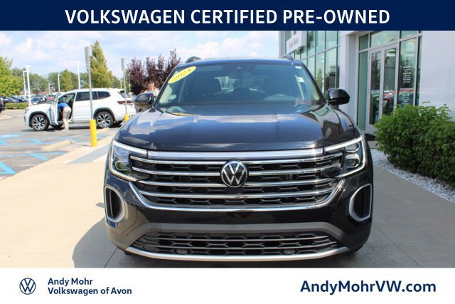 Used 2024 Volkswagen Atlas SE AWD/4WD image 2