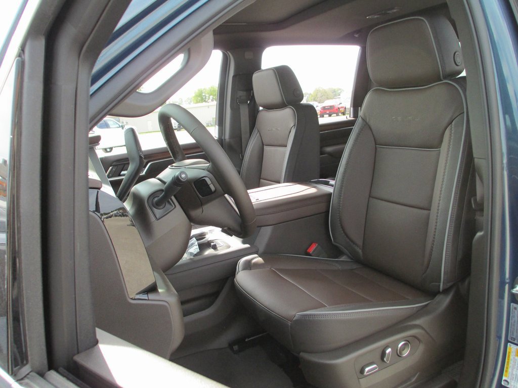 New 2026 GMC Sierra 2500 Denali w/ Denali Reserve Package image 11
