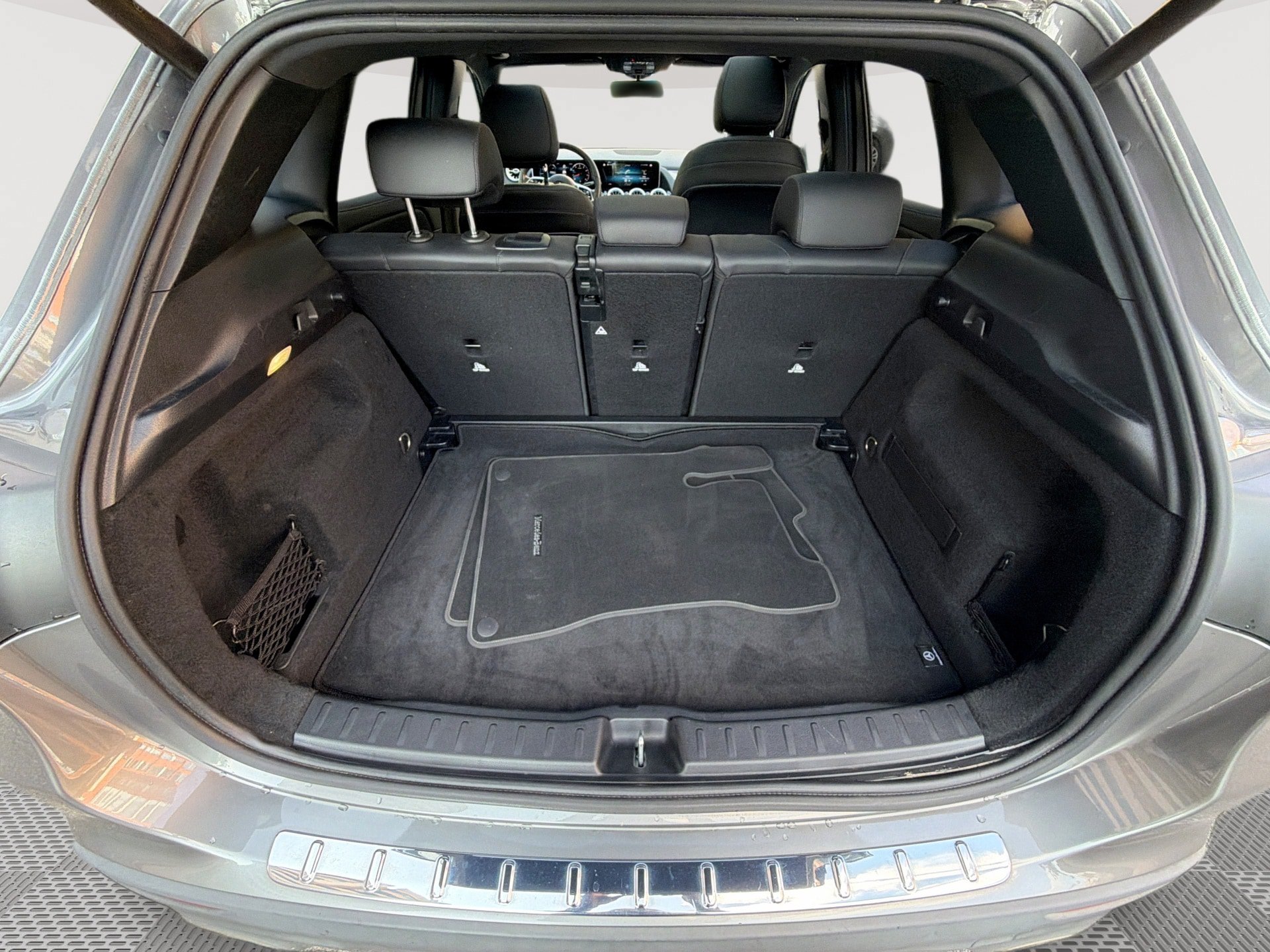 Used 2021 Mercedes-Benz GLA 250 4MATIC w/ Premium Package image 22