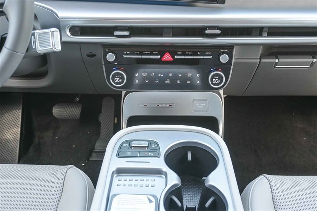 New 2026 Hyundai Ioniq 9 SEL image 15