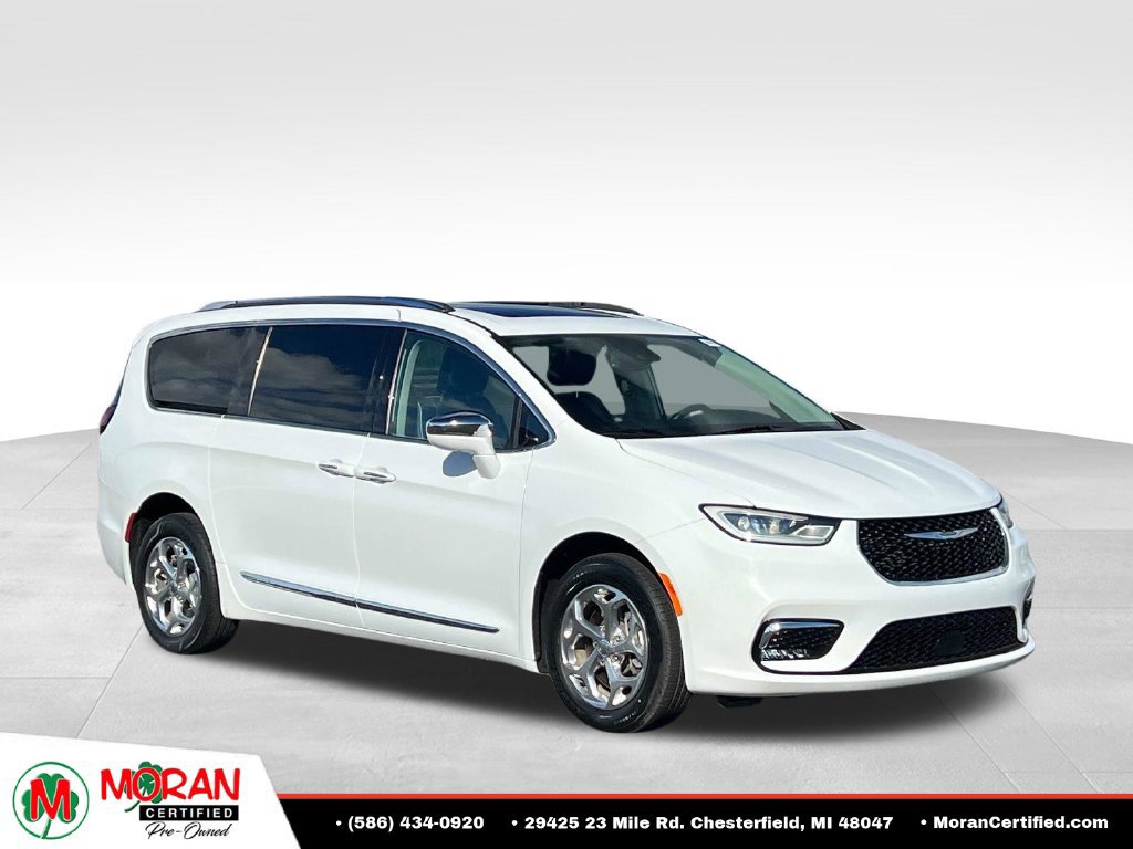 Used 2021 Chrysler Pacifica Limited AWD/4WD image 7