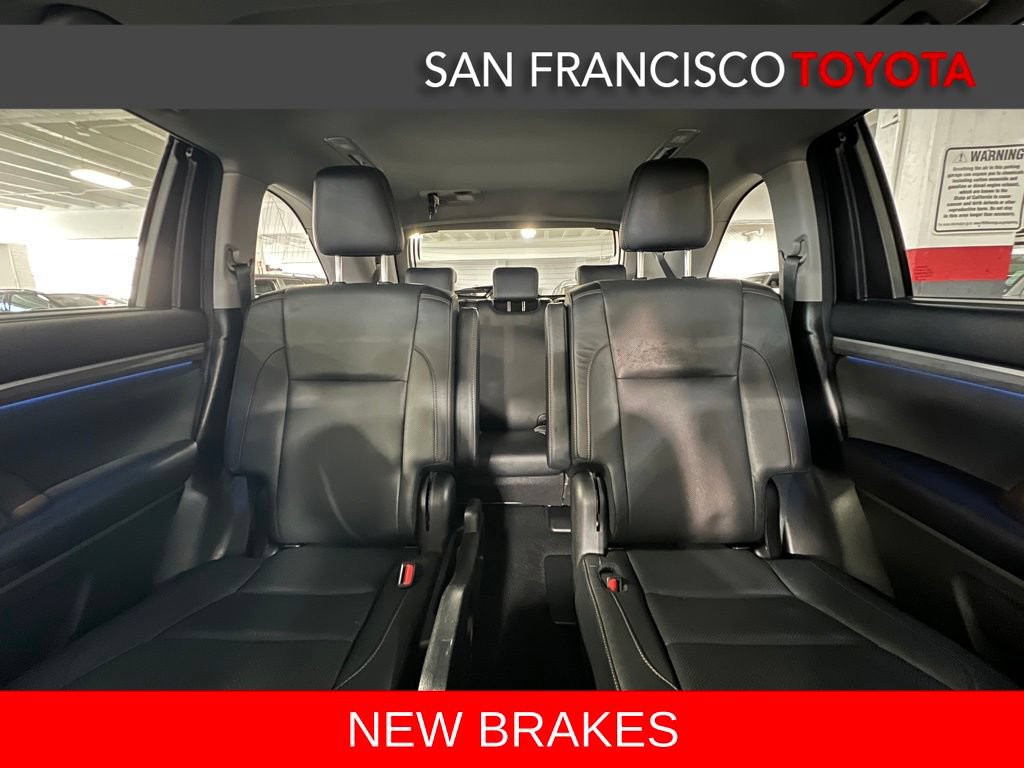 Used 2017 Toyota Highlander Limited AWD/4WD image 14