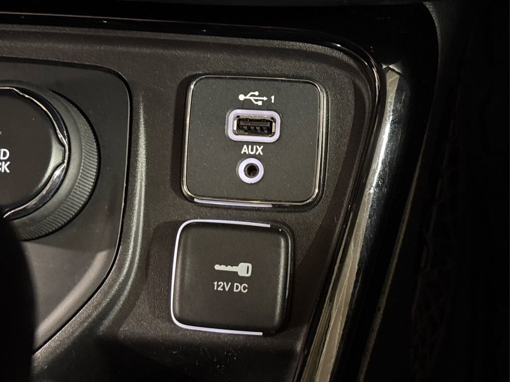 Used 2020 Jeep Compass Latitude image 37