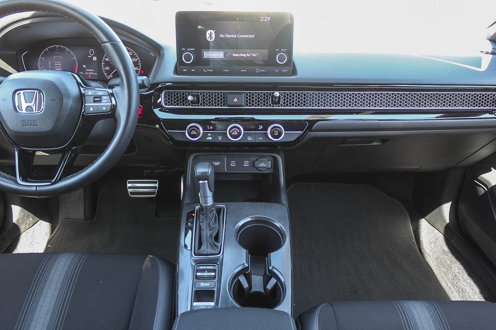 Used 2025 Honda Civic Sport image 15