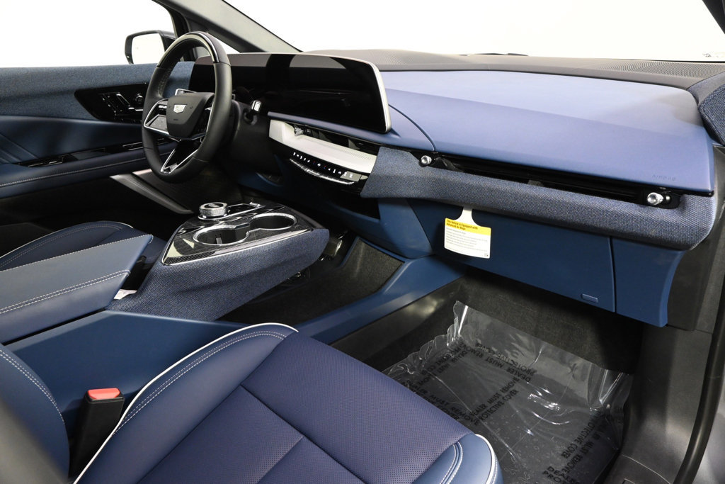 New 2026 Cadillac Optiq Luxury 2 w/ LPO, Floor Liner Package AWD/4WD image 15