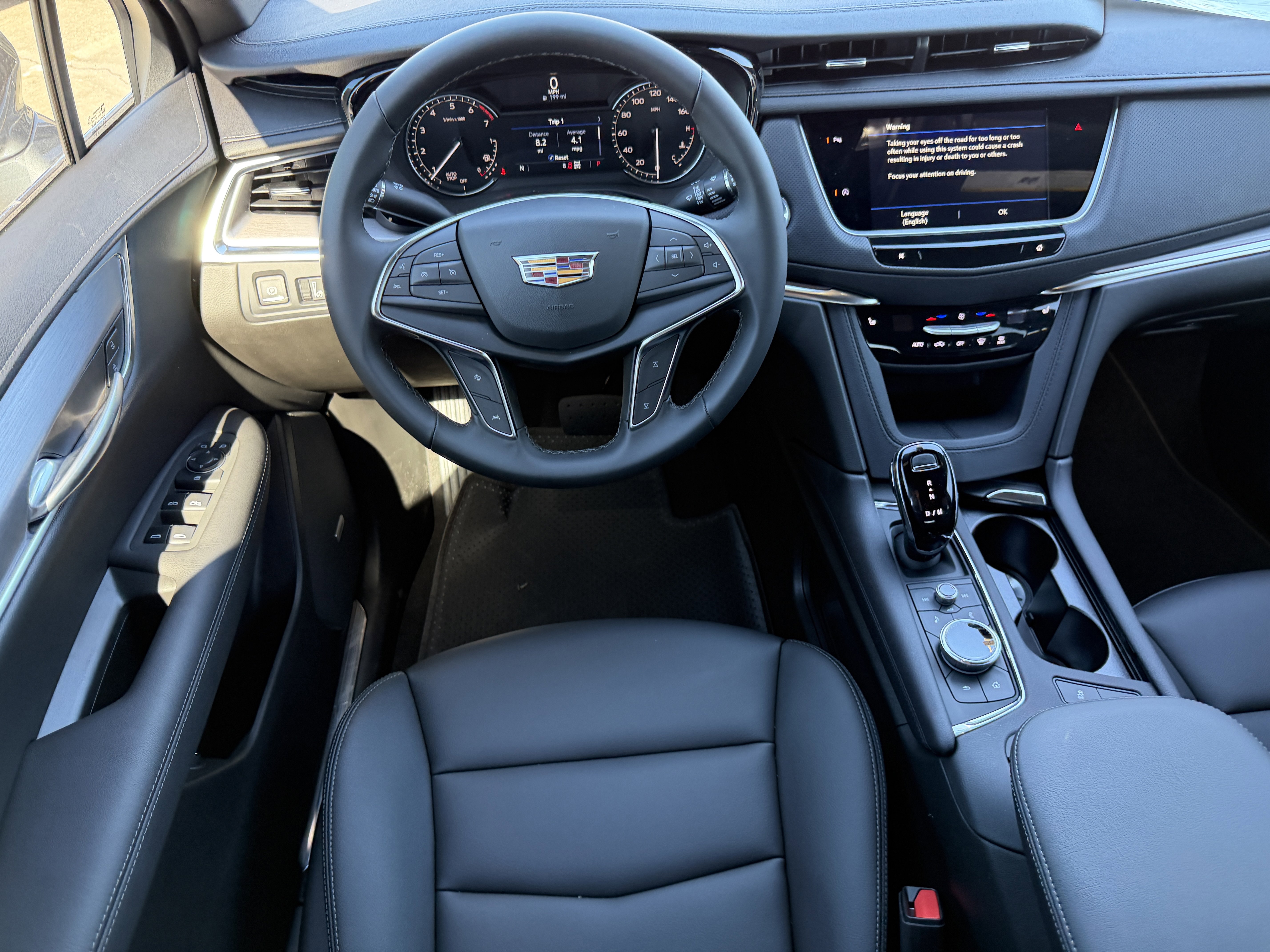 New 2026 Cadillac XT5 Luxury image 14