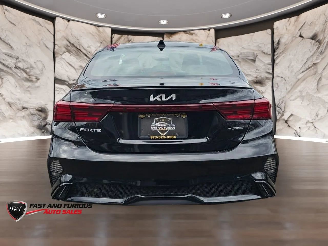 Used 2023 Kia Forte GT-Line w/ GT-Line Premium Package image 7