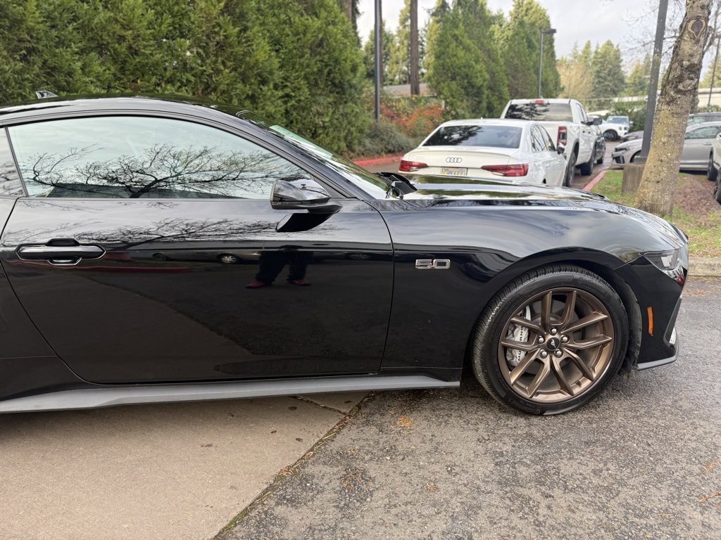 Used 2024 Ford Mustang GT Premium image 18