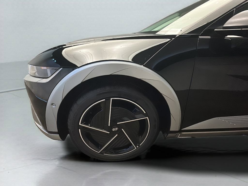 New 2026 Hyundai Ioniq 5 Limited image 3