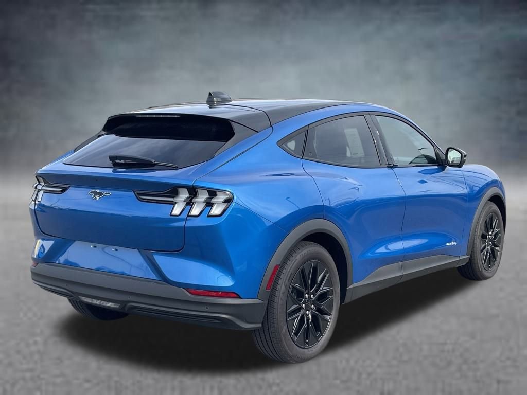 Used 2025 Ford Mustang Mach-E Select w/ Comfort Package Lite image 3