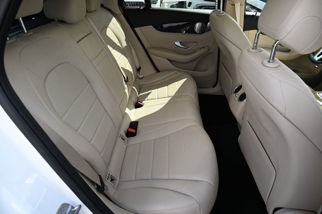 Used 2020 Mercedes-Benz GLC 300 GLC 300 image 12