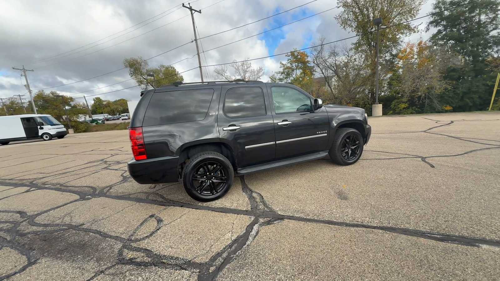 Used 2013 Chevrolet Tahoe LTZ AWD/4WD image 8