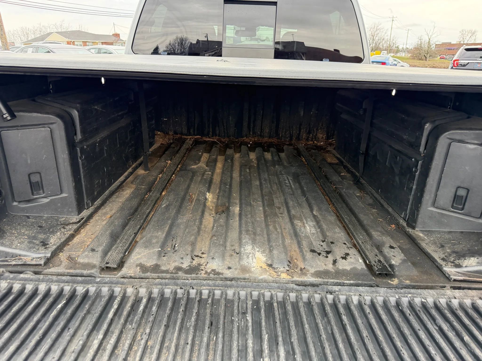 Used 2018 Nissan Titan SL AWD/4WD image 34