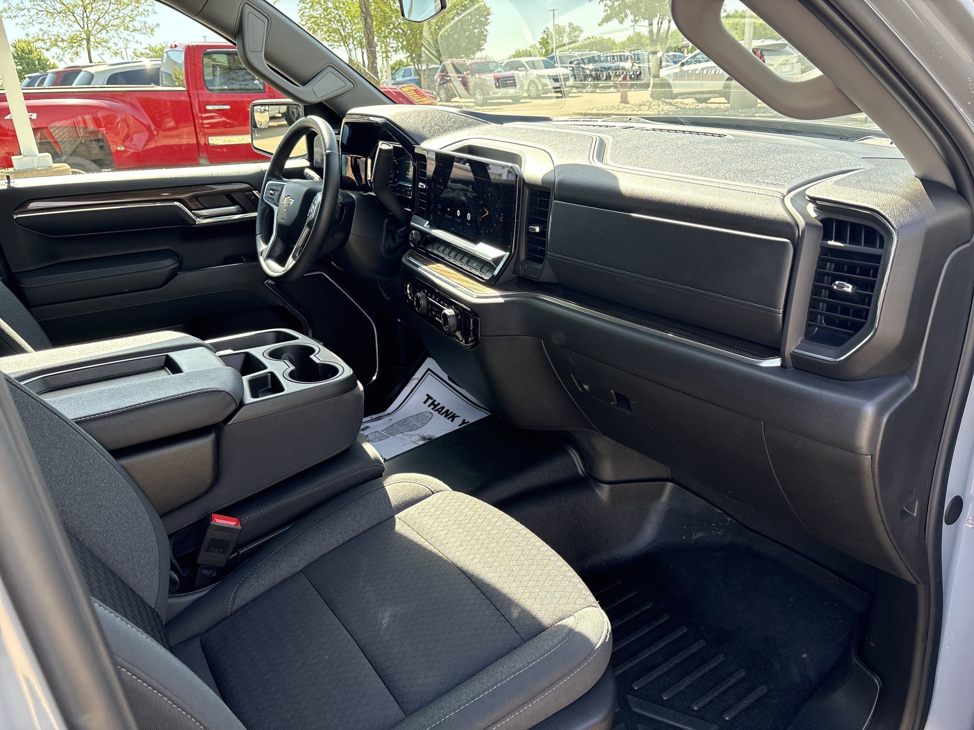 Used 2024 Chevrolet Silverado 1500 LT AWD/4WD image 15
