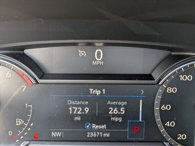 Used 2023 Cadillac XT4 Luxury image 11