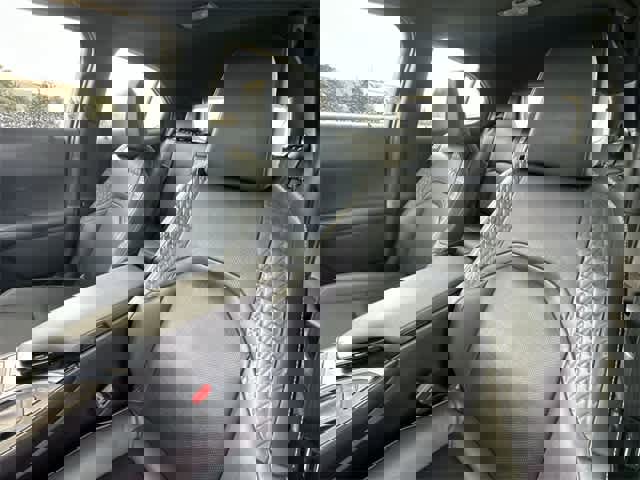 Used 2020 Lexus UX 250h w/ Premium Package image 17