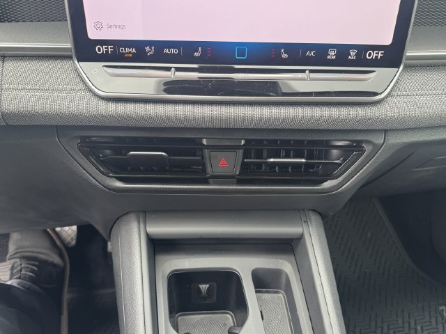 Used 2026 Volkswagen Tiguan S AWD/4WD image 16