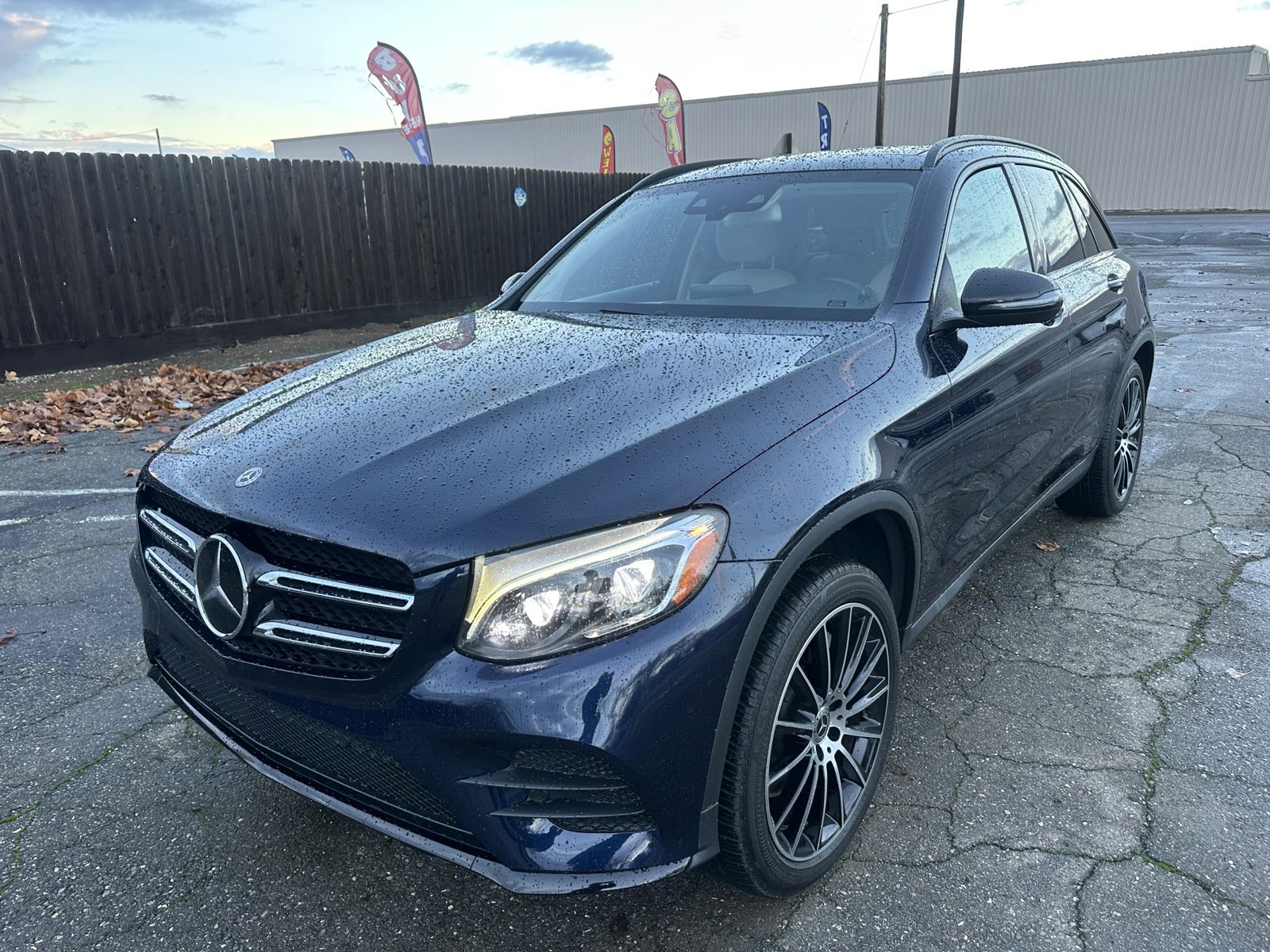 Used 2017 Mercedes-Benz GLC 300 4MATIC w/ Premium 3 Package image 1
