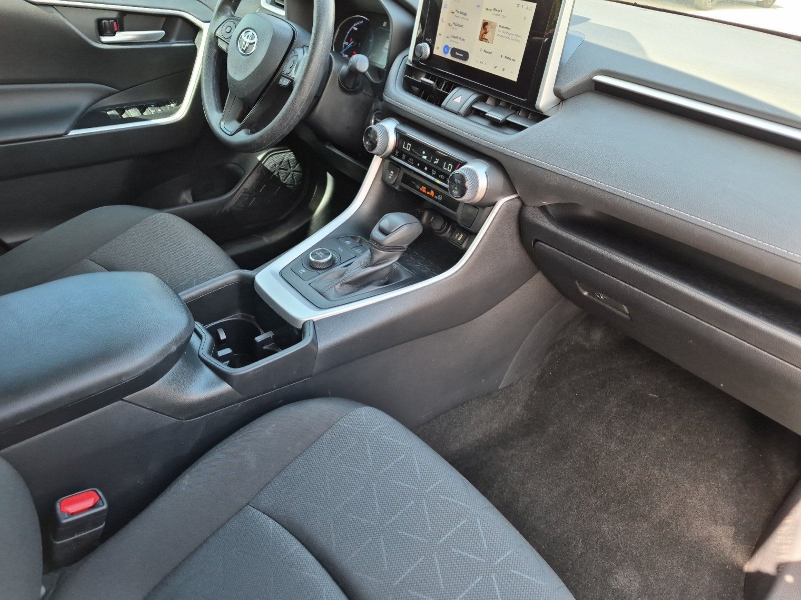 Certified 2025 Toyota RAV4 XLE w/ Convenience Package AWD/4WD image 15