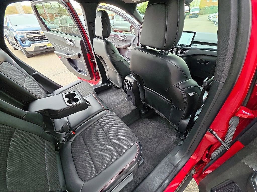 Used 2024 Ford Escape ST-Line Select w/ Tech Pack #1 AWD/4WD image 25