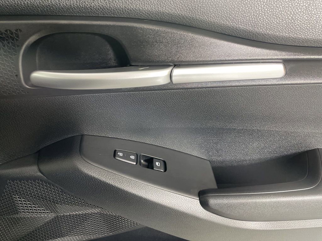 New 2026 Kia Seltos LX image 12