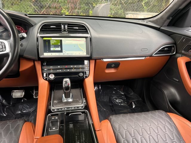 Used 2020 Jaguar F-PACE SVR AWD/4WD image 16