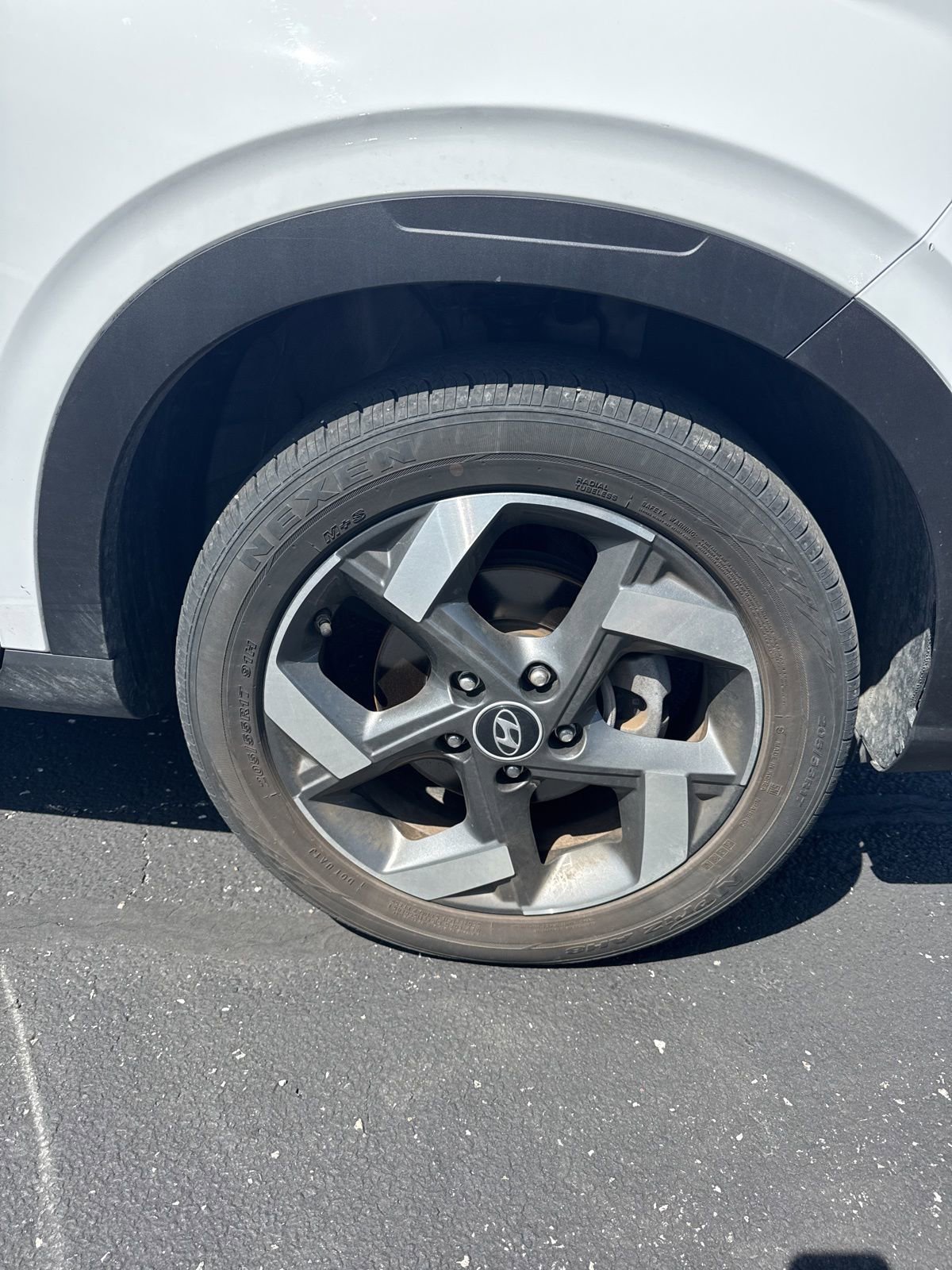 Used 2023 Hyundai Venue SEL w/ Cargo Package image 9