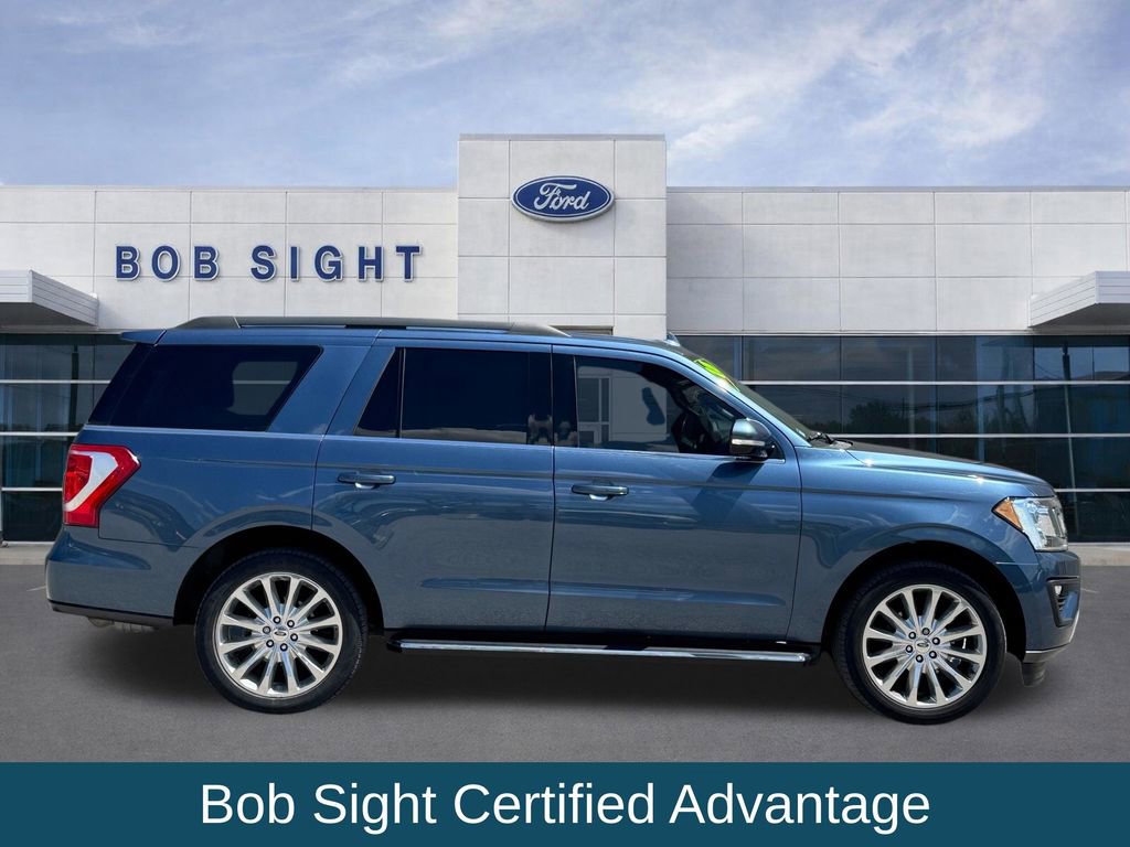 Used 2018 Ford Expedition XLT w/ Equipment Group 202A AWD/4WD image 4