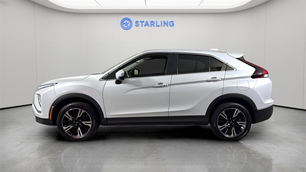 Used 2024 Mitsubishi Eclipse Cross SE image 3