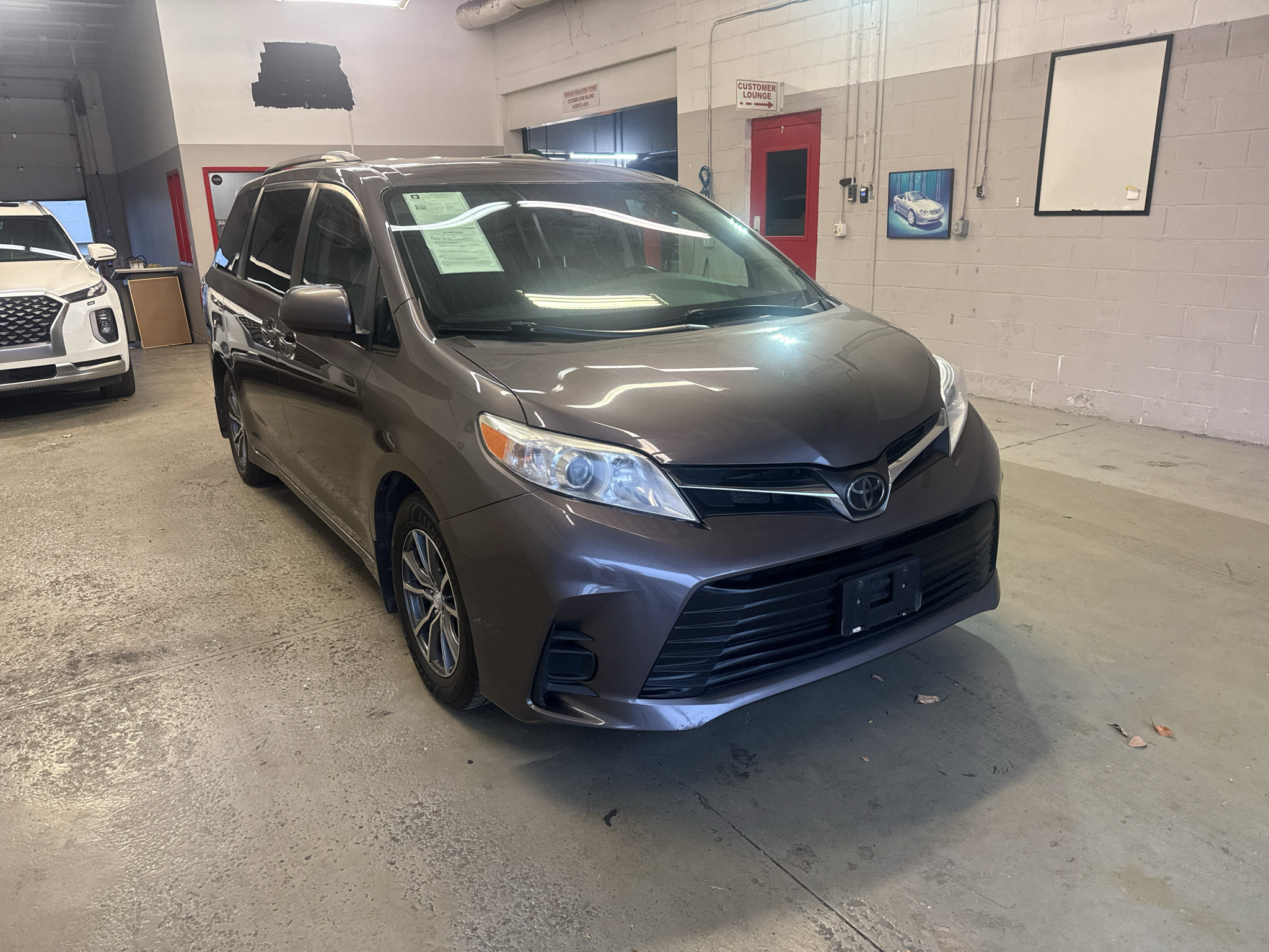 Used 2020 Toyota Sienna LE