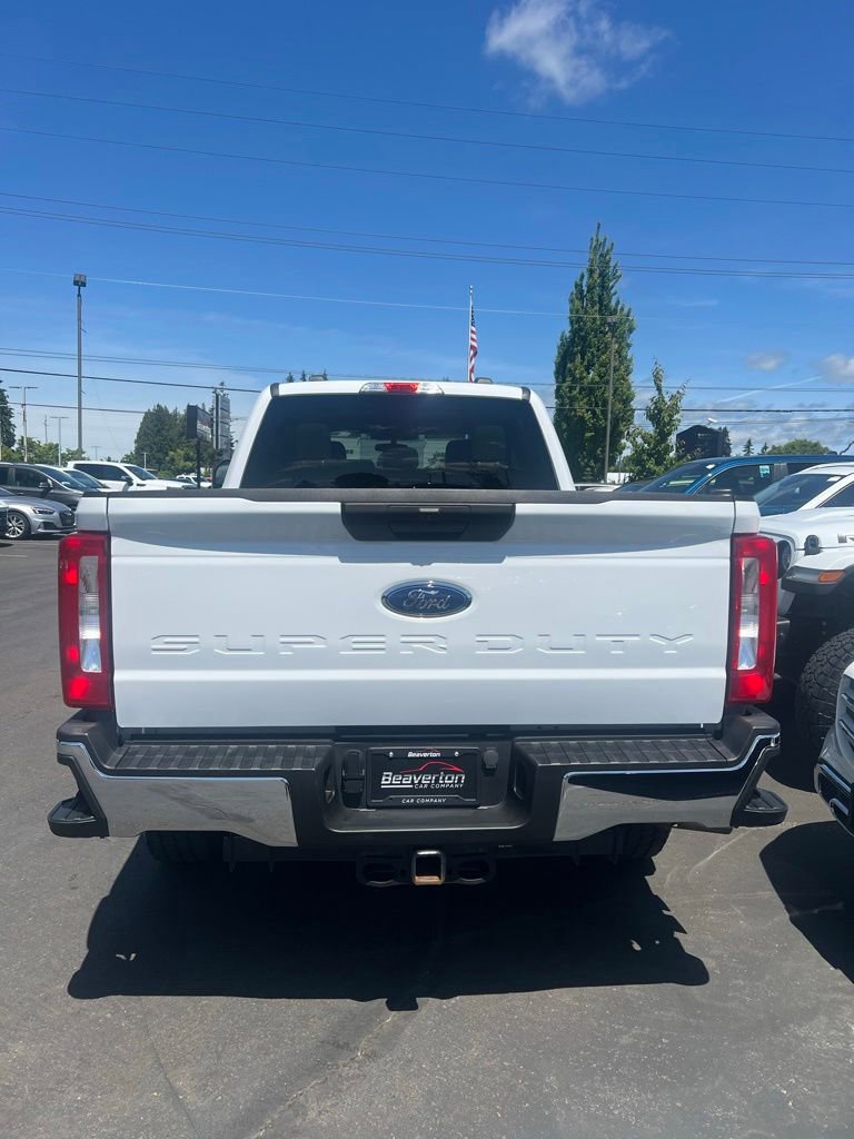 Used 2024 Ford F250 XLT w/ F-250 >10K GVWR Package AWD/4WD image 5