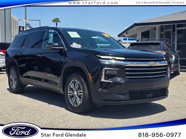 Used 2025 Chevrolet Traverse LT