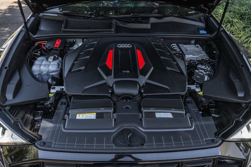 Used 2023 Audi SQ8 Prestige AWD/4WD image 34
