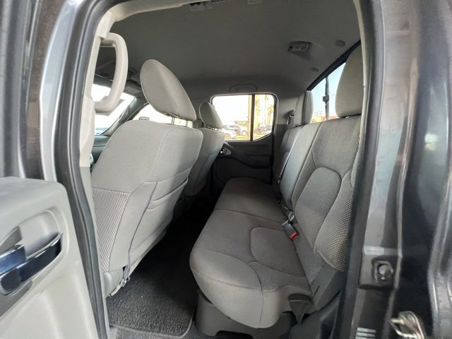 Used 2020 Nissan Frontier SV image 9