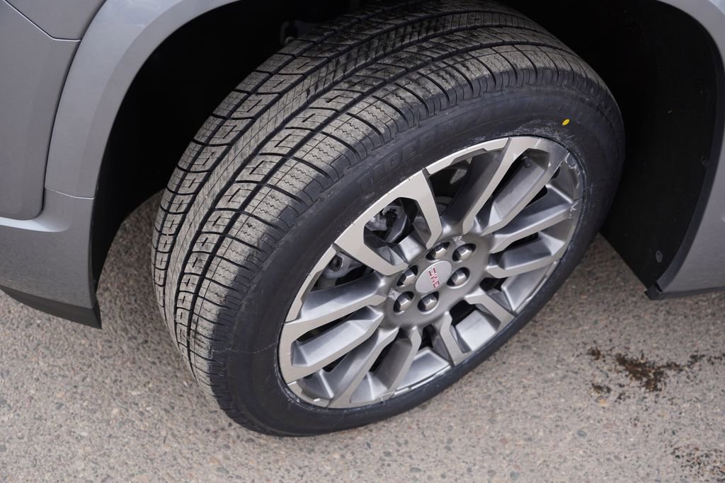 Certified 2023 GMC Acadia Denali w/ Denali Ultimate Package image 13