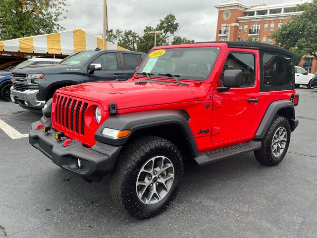 Used 2024 Jeep Wrangler Sport S image 3