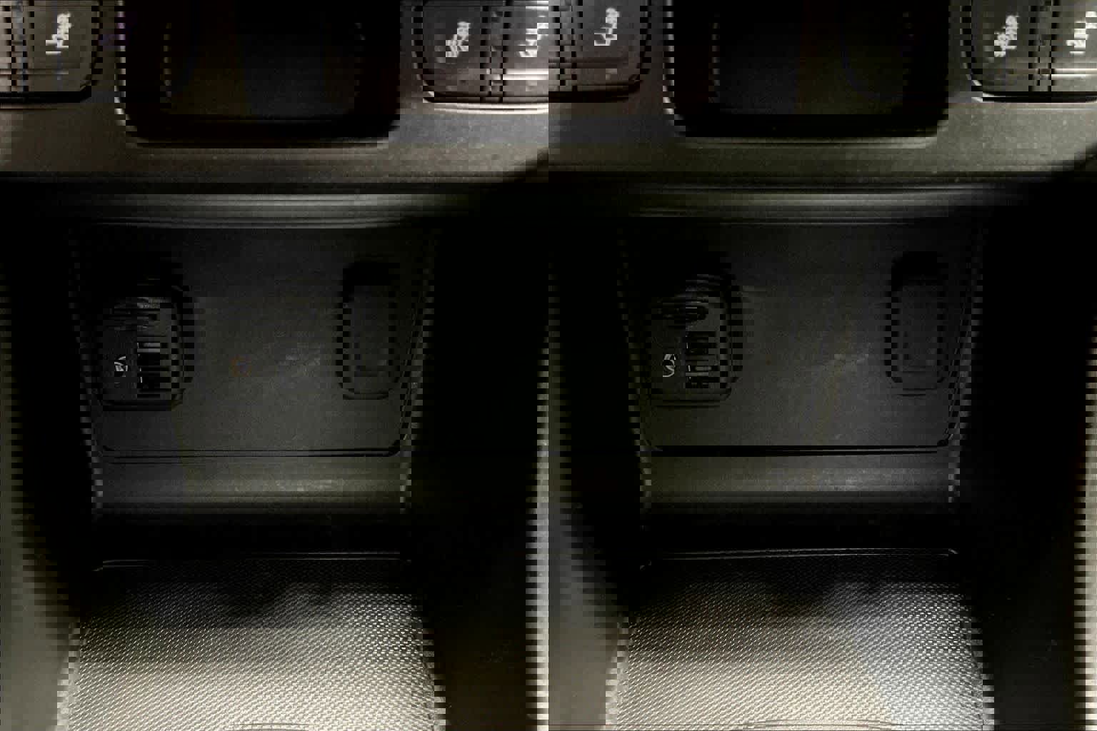 Used 2021 Chevrolet Colorado ZR2 w/ Colorado ZR2 Bison Edition image 33