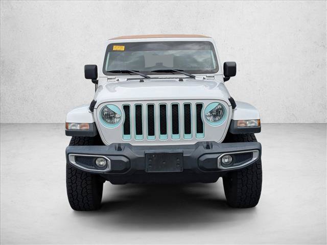 Used 2018 Jeep Wrangler Unlimited Sahara AWD/4WD image 3