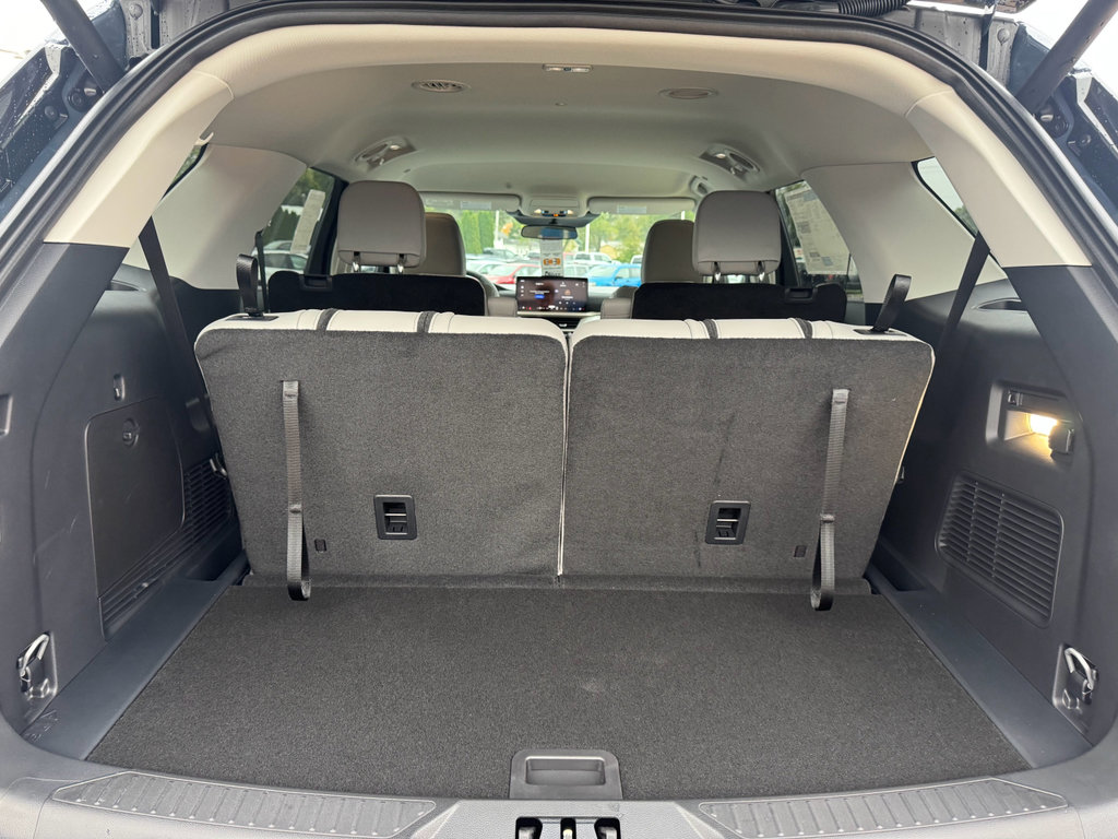 New 2026 Ford Explorer Active image 8