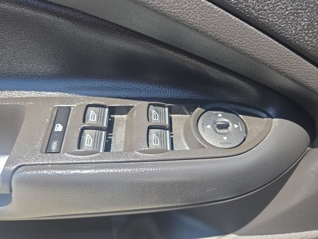 Used 2019 Ford Escape SE AWD/4WD image 17
